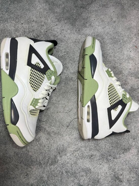 Size 8 | Jordan 4 Seafoam No Box | Pre-Owned main image 6